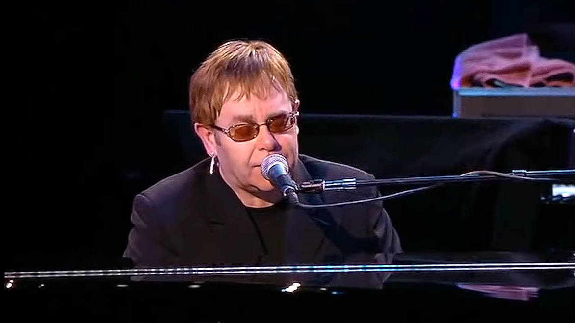 Элтон джон the hardest word. Elton John sorry seems to be the hardest Word перевод.