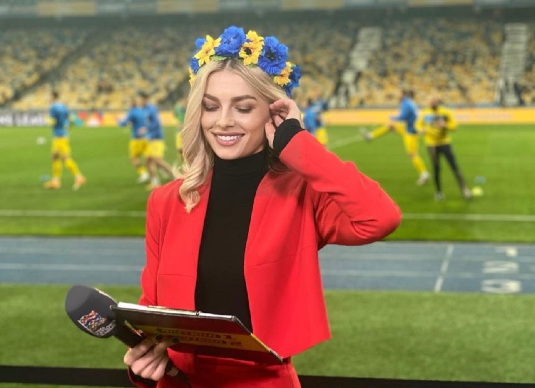 Лада седан девушка Лада седан девушка