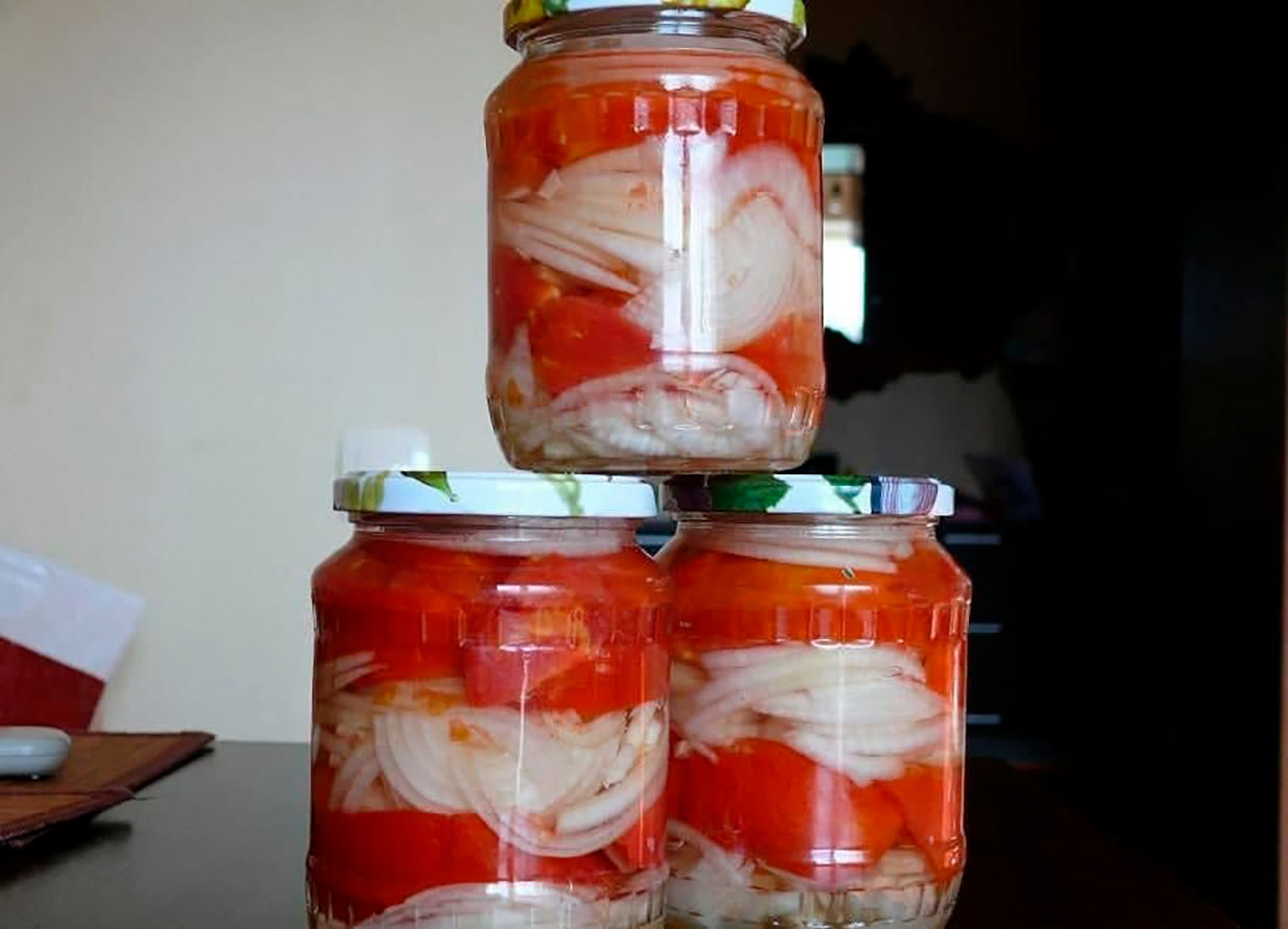 помидоры с луком и раст маслом на зиму фото 103