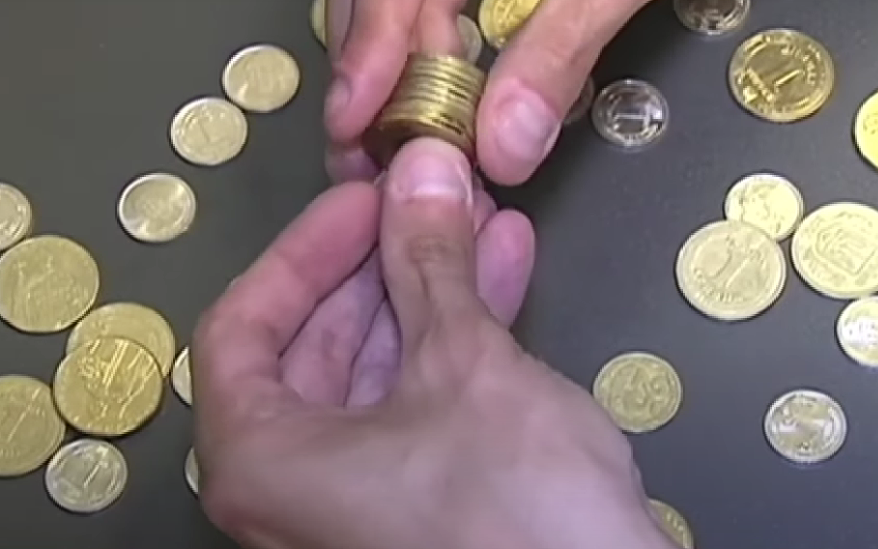 1000 доларів за 1 гривню: як виглядає монетка, за яку "б'ються ...