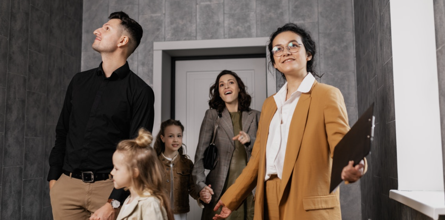 Чи доцільно вкладати кошти в нерухомість під час війни: ключові рекомендації від юридичного експерта.