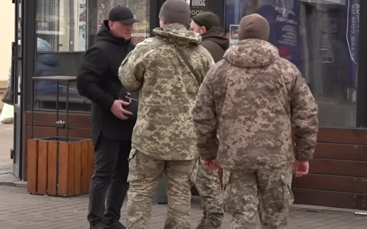 Мобілізація посилиться: чого очікувати українцям найближчим часом - ЗНАЙ ЮА