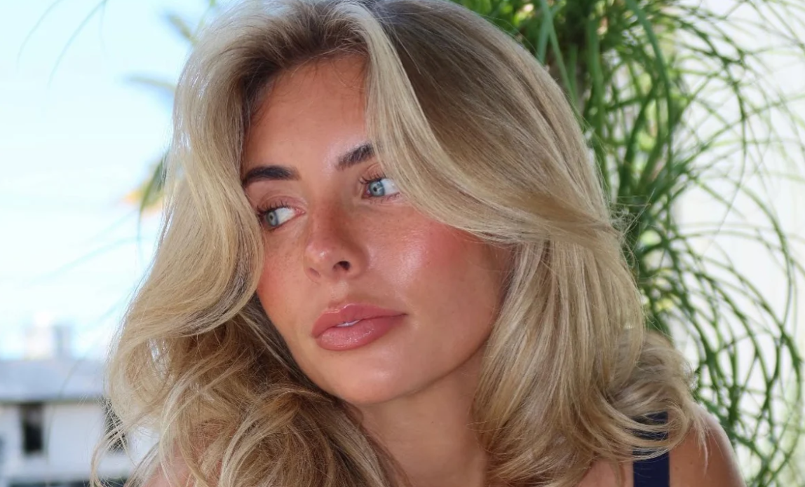 "Тяжелый день": модель OnlyFans за 12 часов переспала с 1000 мужчин, и